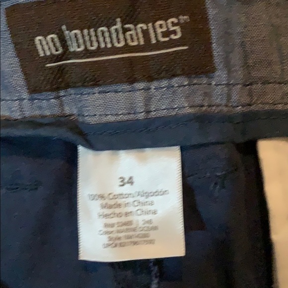 Men’s shorts - Picture 3 of 4